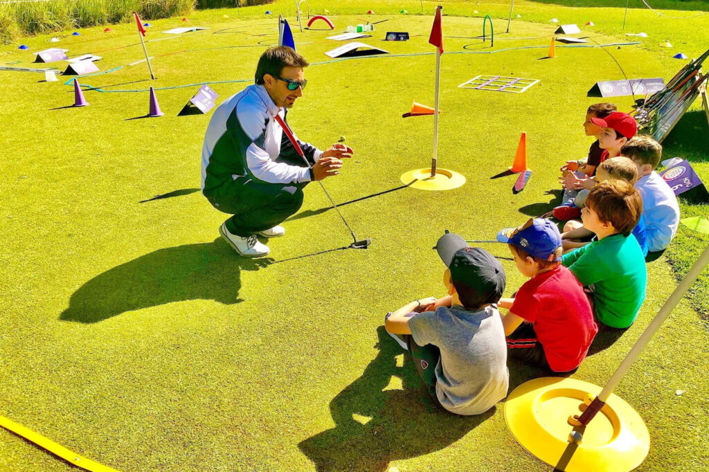 🏌️‍♂️ Pasos para que tu hijo empiece a jugar al golf